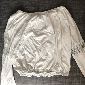 Off the shoulder white long sleeve